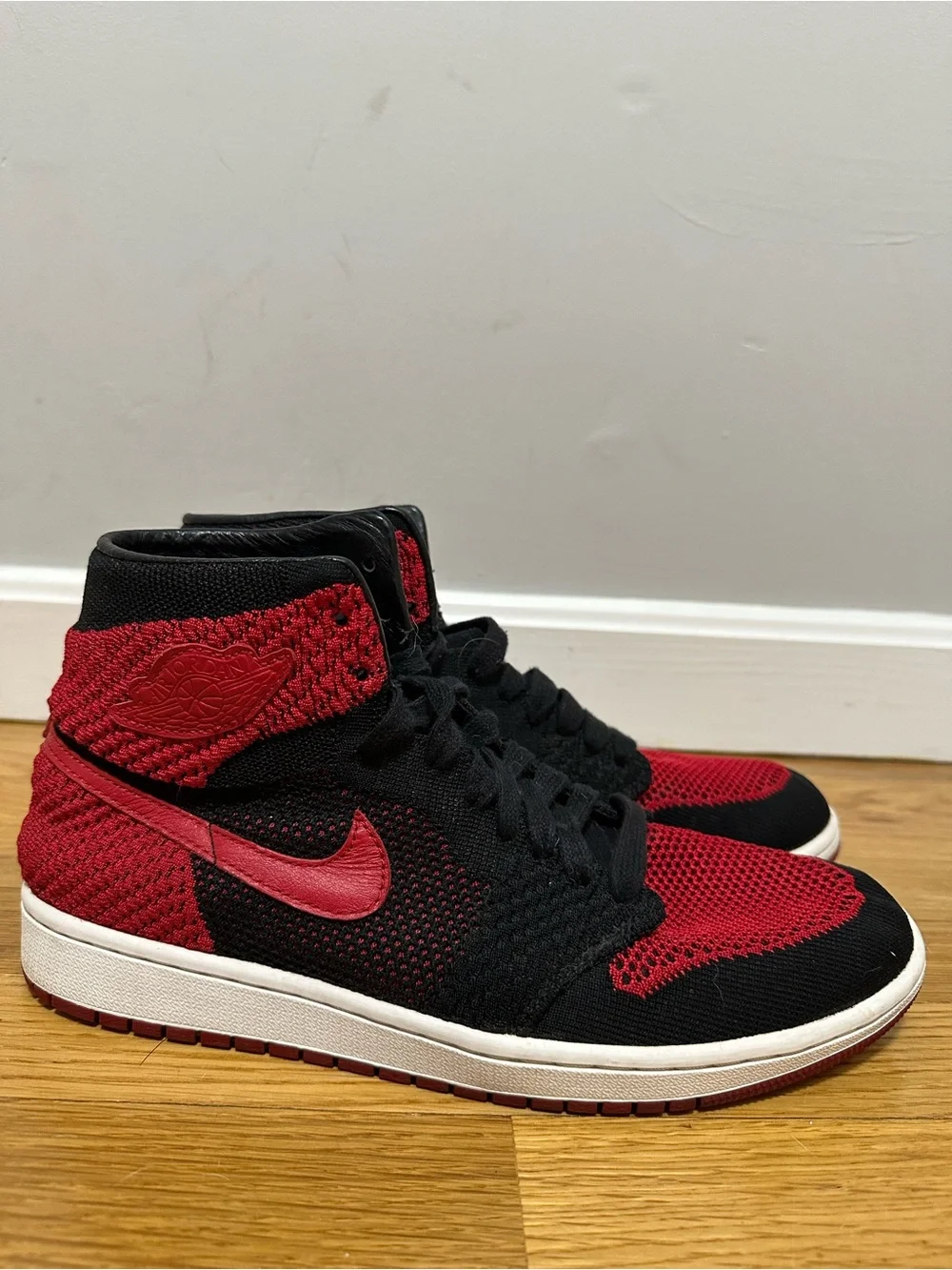 Jordan 1 high flyknit “bred” 2017 size 10